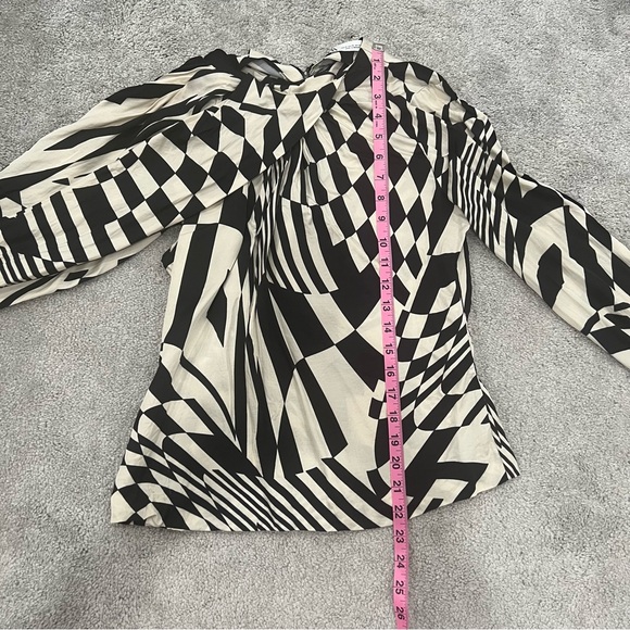 Zara Black and Ivory Pleated Top Women’s Sz M - Picture 8 of 10